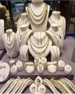 ویترین جواهر فروشی 